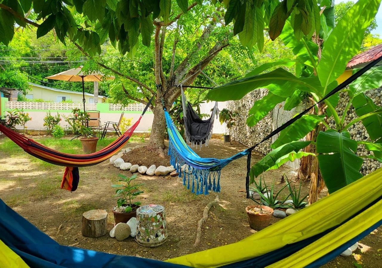 Green'S Palace Jamaica Oracabessa Esterno foto